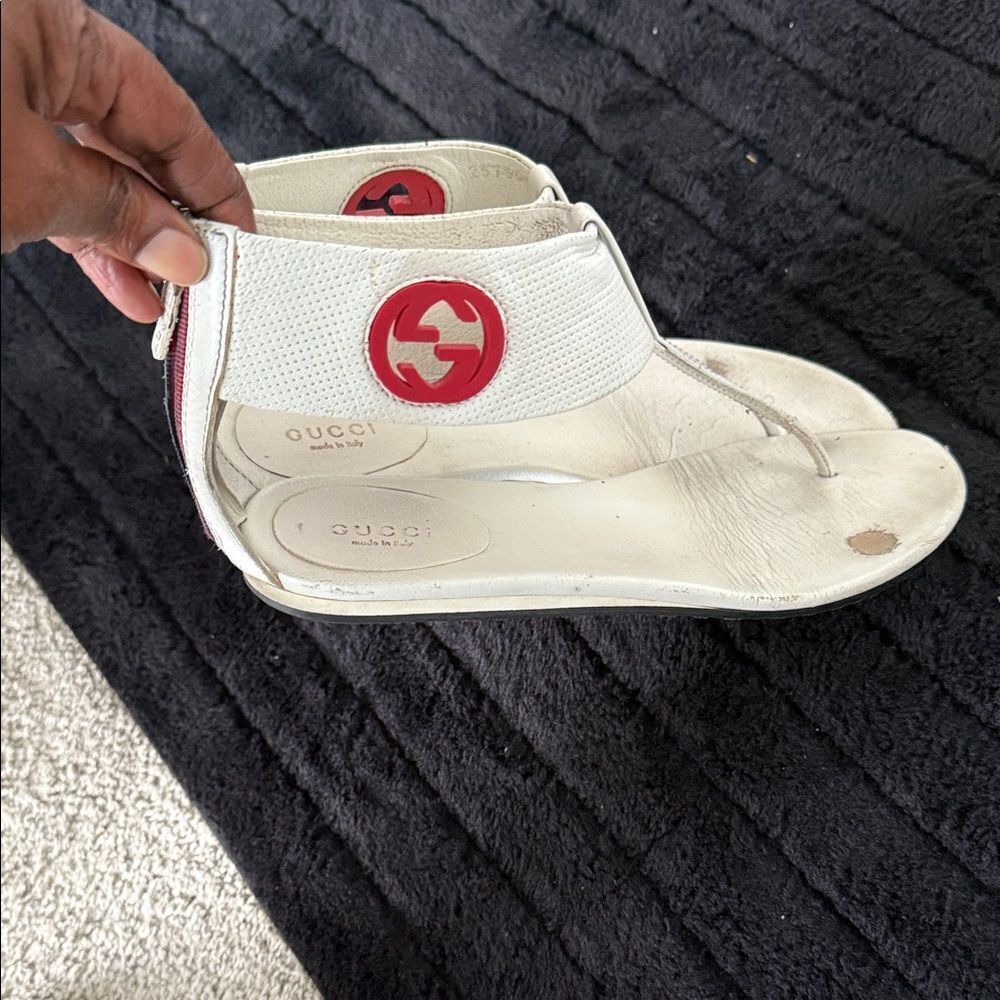 RARE FIND!!! Gucci white and Red Logo Sandals
